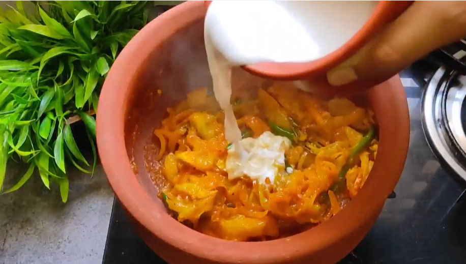 Combine the Mango and Coconut Milk